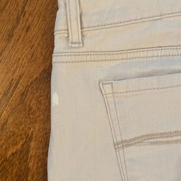 Bandolino Mandie size 14 jeans,  high-rise, A dark white color - Picture 10 of 12